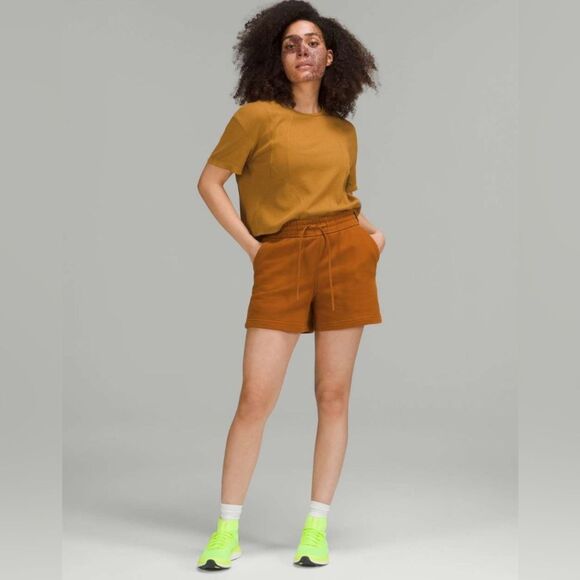 Lululemon Loungeful High-Rise Short 4" - Picture 1 of 4